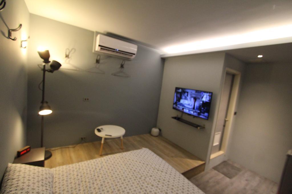 Midtown Retreat Apartamento Taipéi Exterior foto